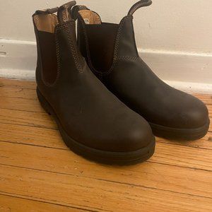 Blundstone's (never worn)